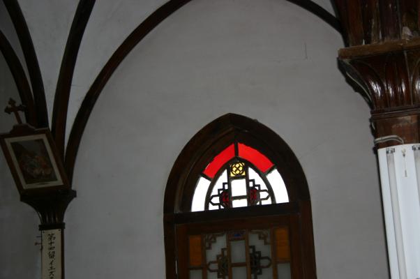 鯛ノ浦教会のステンドグラス