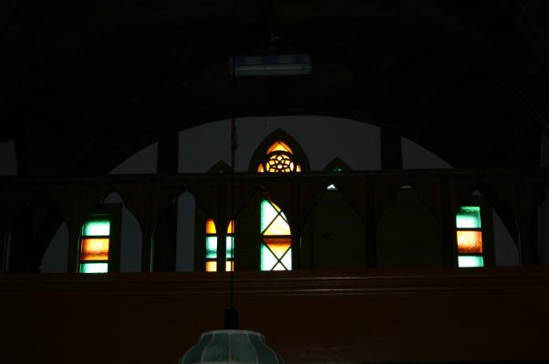 江袋教会のステンドグラス