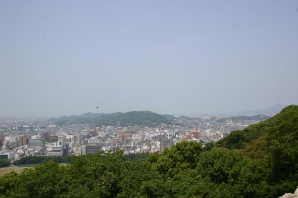 松山城から見た市街地