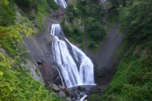 天人峡の名所「羽衣の滝」