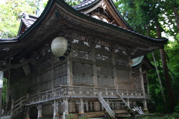 彫刻に富む十和田神社