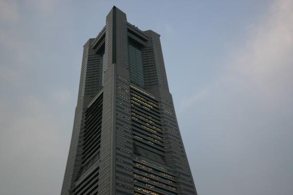 横浜のランドマークタワー