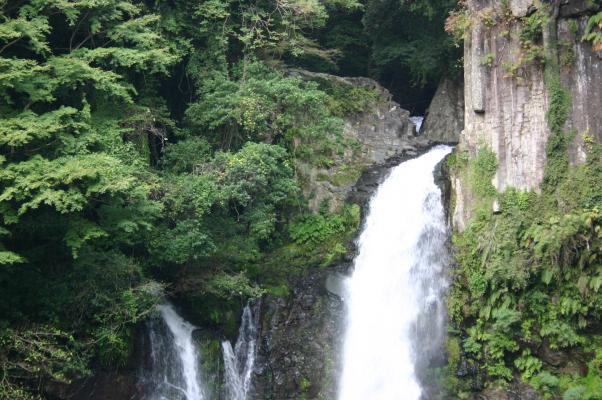 伊豆の河津大滝/癒し憩い画像データベース