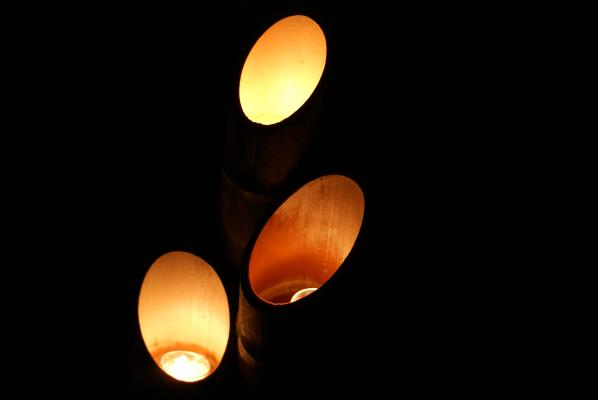 竹灯篭の「ともしび」/癒し憩い画像データベース