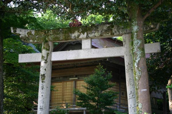 三朝神社の鳥居