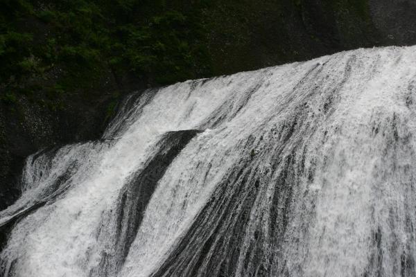 日本三大瀑布の一つ「袋田の滝」