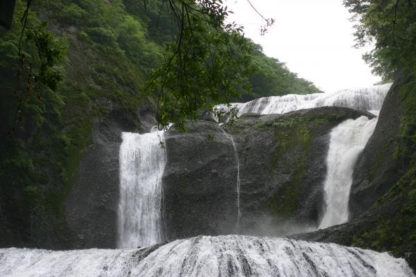 日本三名瀑の一つ、「袋田の滝」