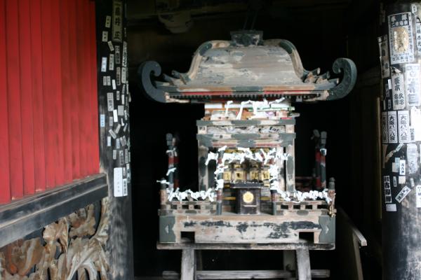 琵琶湖の宝厳寺廊下