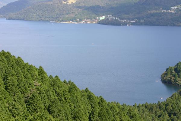 スカイラインから見た箱根の芦ノ湖