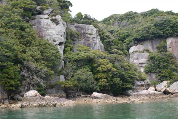 長崎佐世保の「九十九島」奇岩たち