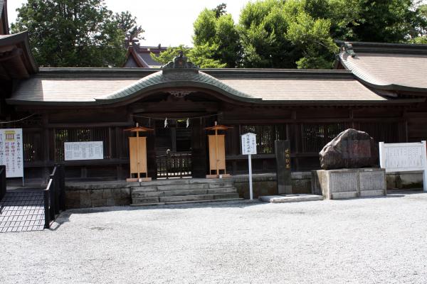 阿蘇神社の「二の神殿」