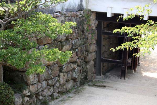 岡山城の「不明門」と石垣