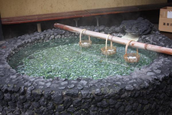 草津温泉の温泉たまご/癒し憩い画像データベース