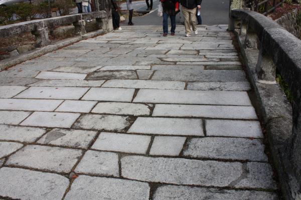 福岡「秋月目鏡橋」の石畳