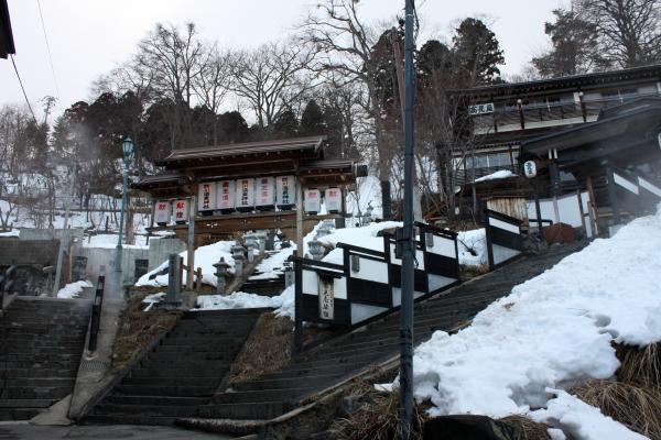冬の蔵王・酢川温泉神社
