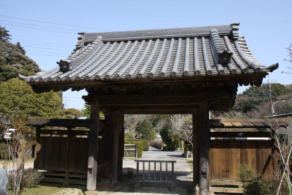 笠森寺本坊の表門