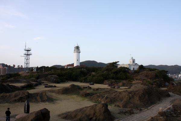 野島埼の灯台と霧笛舎