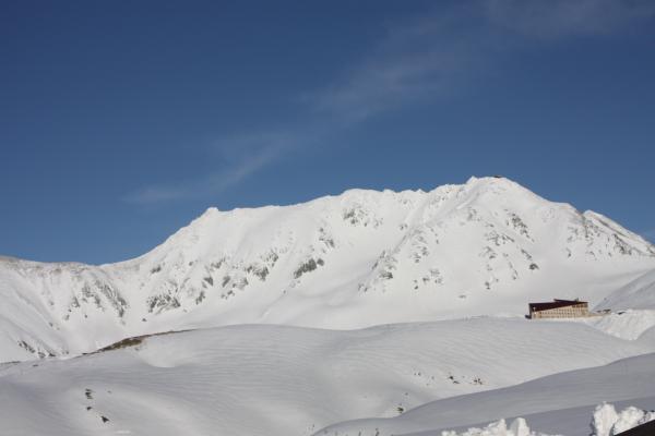 立山連峰の雪景色