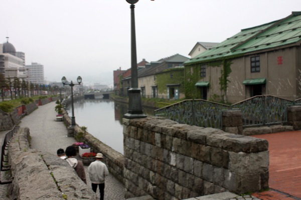 春の小樽運河
