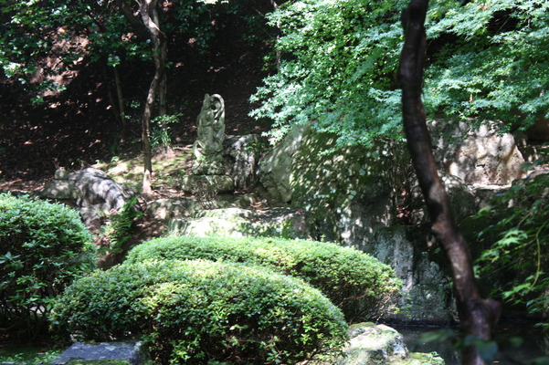 越前・瀧谷寺の「竜泉庭」