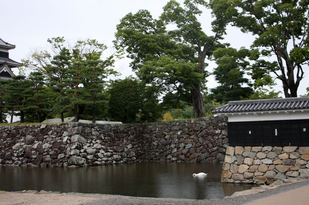 松本城の黒門そばの石垣