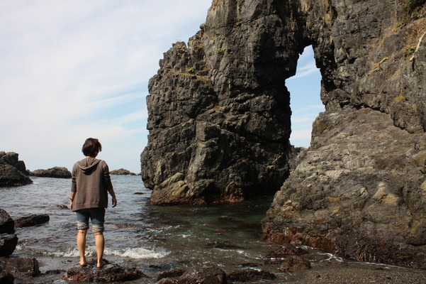 長門・青海島の海岸、「中の浦」の奇岩「象の鼻」
