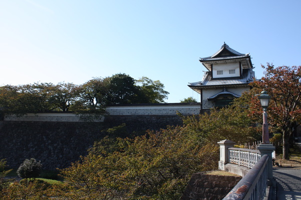 金沢城の二重櫓と高石垣