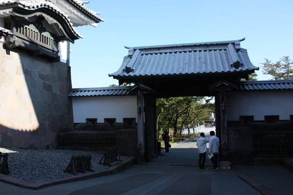 金沢城の枡形から見る高麗門