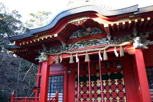 江島神社（中津宮）の拝殿