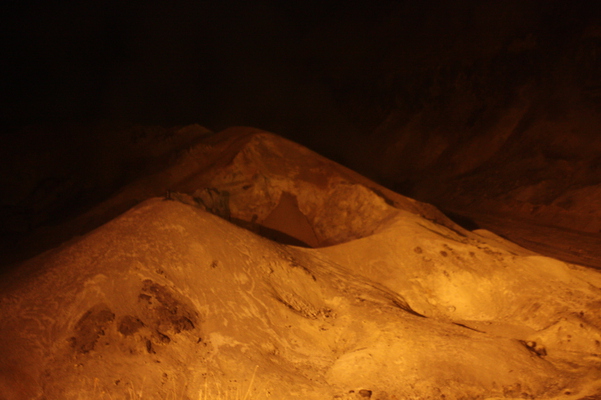 登別温泉（地獄谷）の噴気孔の夜景