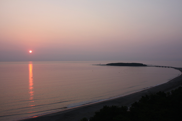 青島海岸と太平洋からの日の出