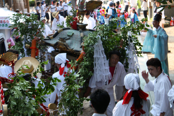 日南・青島神社の「夏祭り」