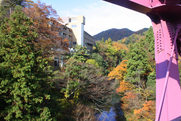 山中温泉「あやとり橋」と秋の鶴仙渓