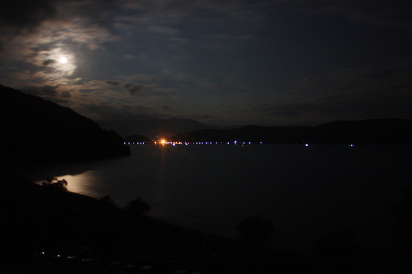 琵琶湖の夜景と月影/癒し憩い画像データベース