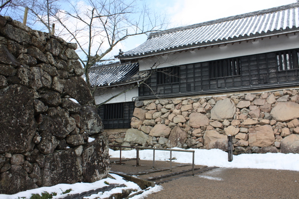 冬の松江城「南多聞櫓・本丸一ノ門」/癒し憩い画像データベース