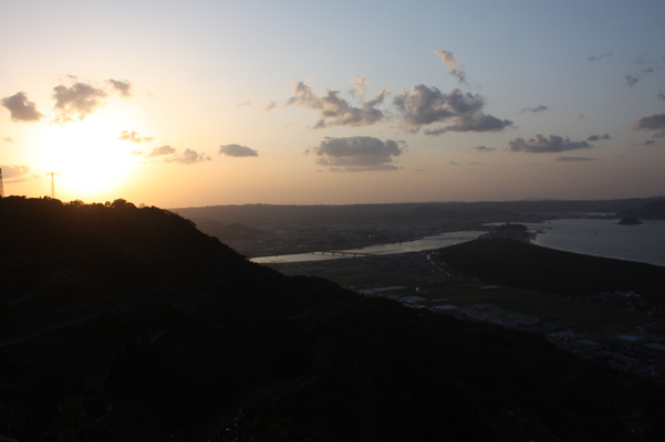 唐津・鏡山から見る「虹ノ松原と松浦川」夕景