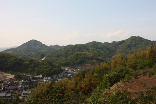 因島水軍城「周辺の森と山」/癒し憩い画像データベース