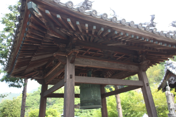 因島「金蓮寺の鐘楼」