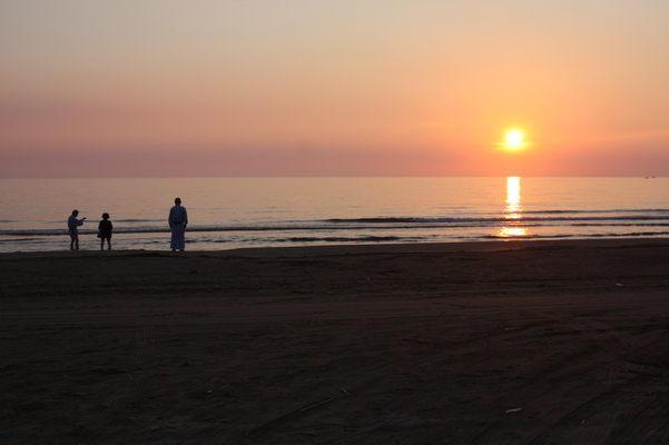 能登「千里浜の夕陽」/癒し憩い画像データベース