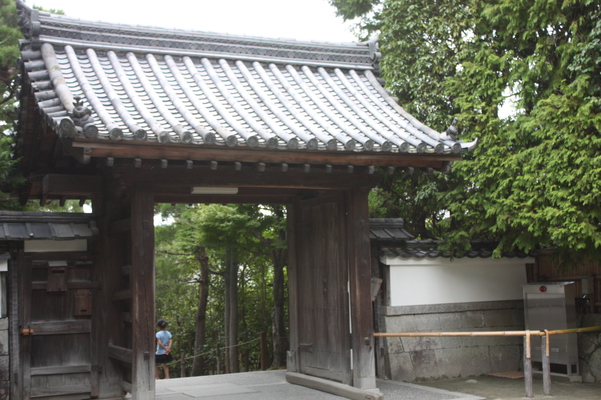 夏の銀閣寺「総門」
