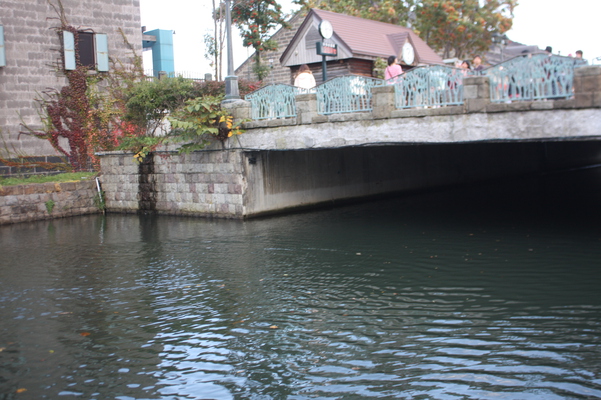秋の小樽運河