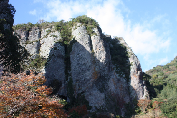安心院の大岩柱「仙の岩」