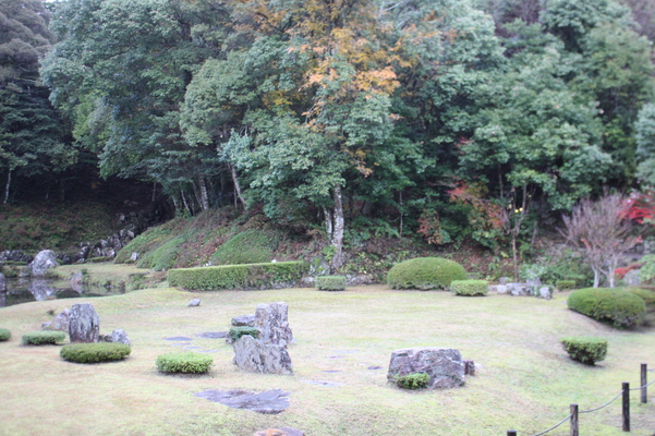 「常栄寺」雪舟庭の石組み