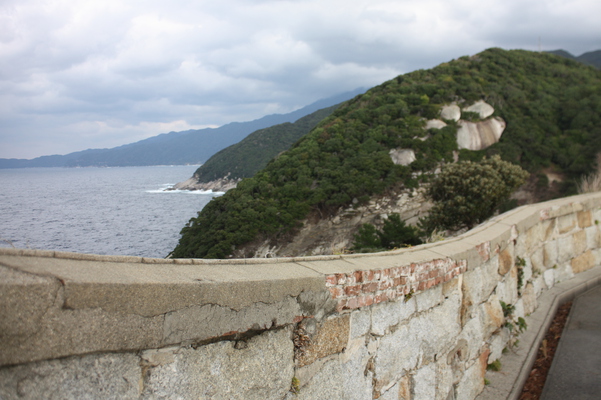 「屋久島灯台」の石塀