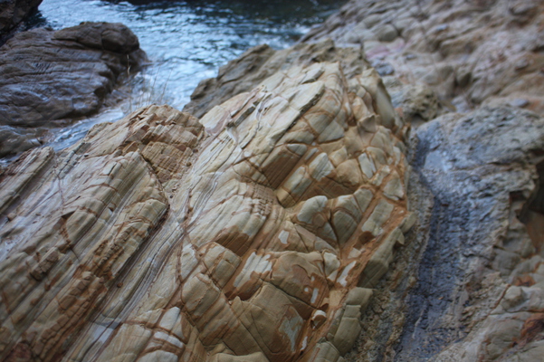 海辺の岩模様