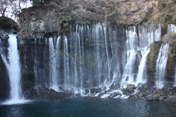 冬の富士「白糸の滝」