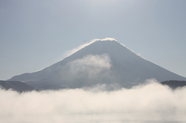 朝霧の富士山
