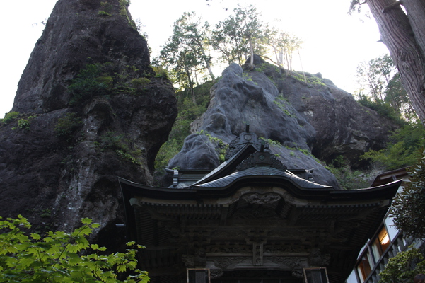 榛名神社の「双龍門」と「鉾岩」