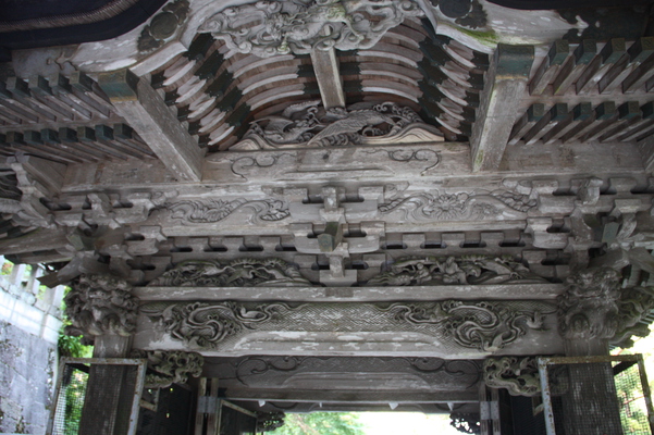 榛名神社の「双龍門」