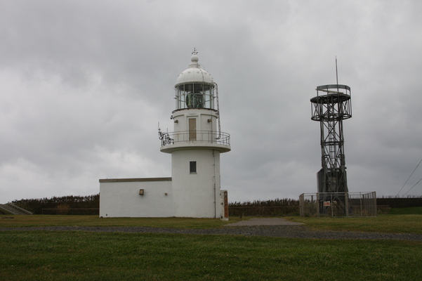秋の襟裳岬灯台